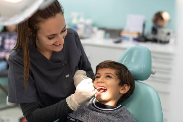 Best Urgent Tooth Repair  in Flower Hill, NY
